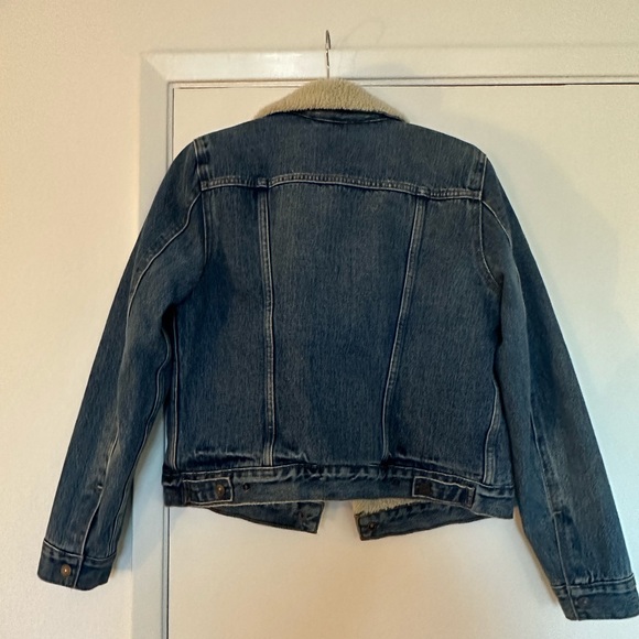 Levi’s shearling denim jacket - Picture 3 of 5